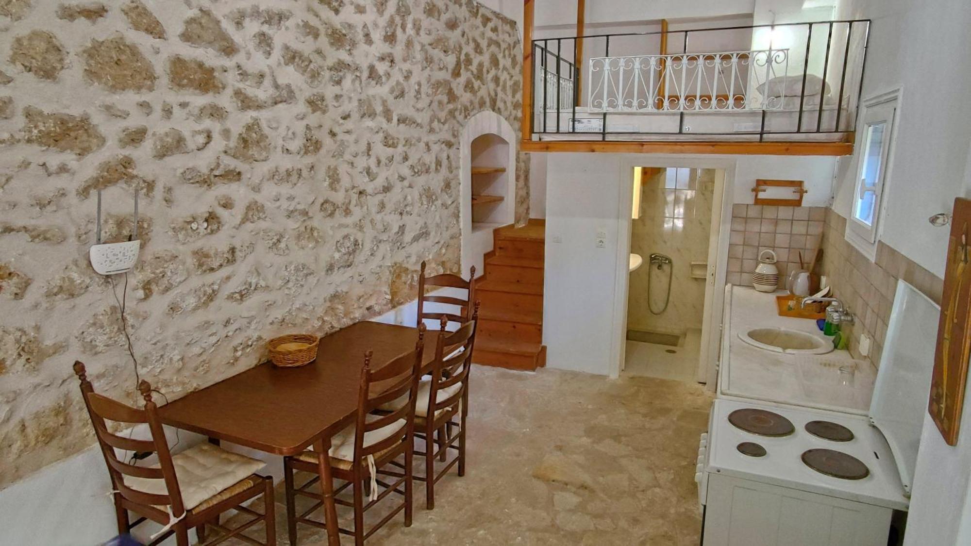 Apartament Στούντιο Σε Πέτρινο Σπίτι, Κοντά Σε Παραλία Kyparissia Zewnętrze zdjęcie